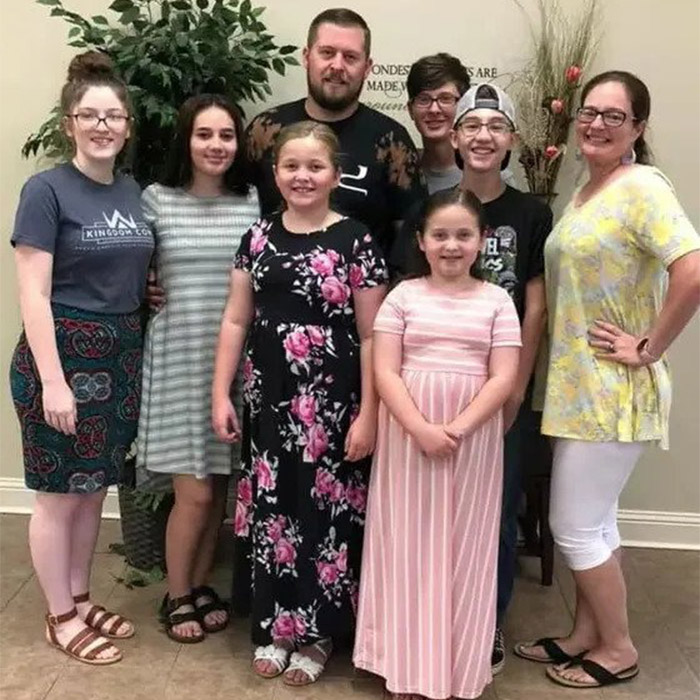 anthony-bass-photo-with-family-many-la